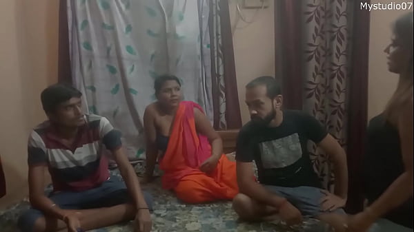 Small penis husband sharing his wife with cum inside her pussy!!